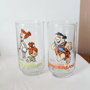 HTF Canada's Wonderland Flintstones Lot of 2 Glasses